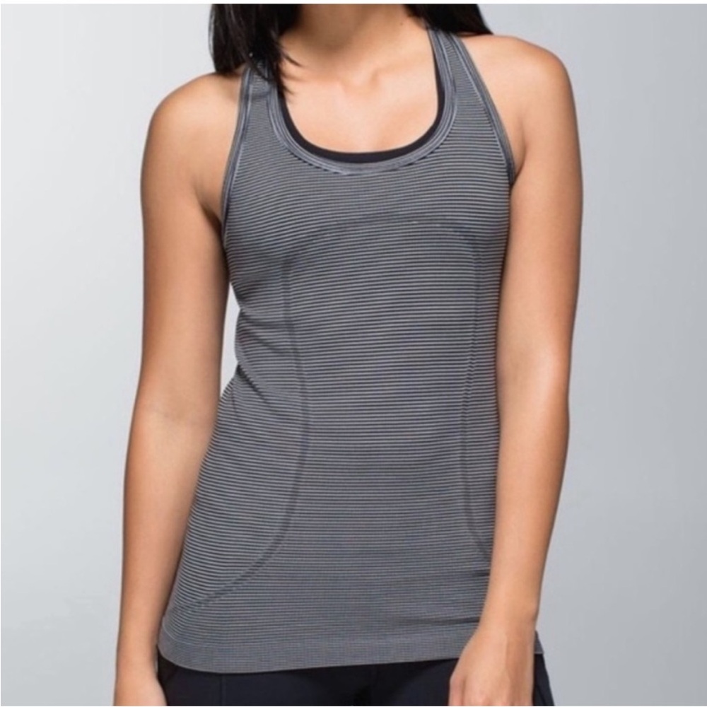 Lululemon Swiftly Tech Racerback Black & White Striped Tank‎ Top Size 4